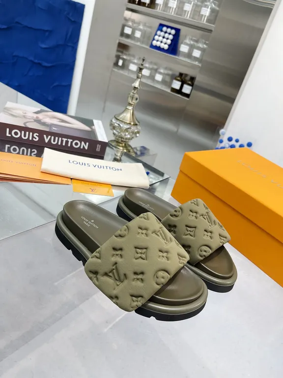 Louis Vuitton Shoe 